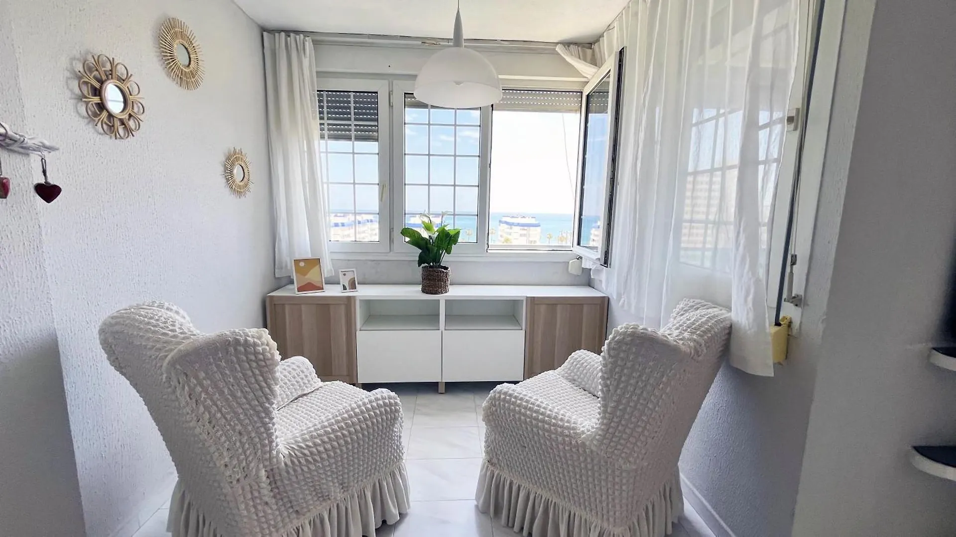 Mshome Sunset Apartment Benalmádena 0*,  Ισπανία